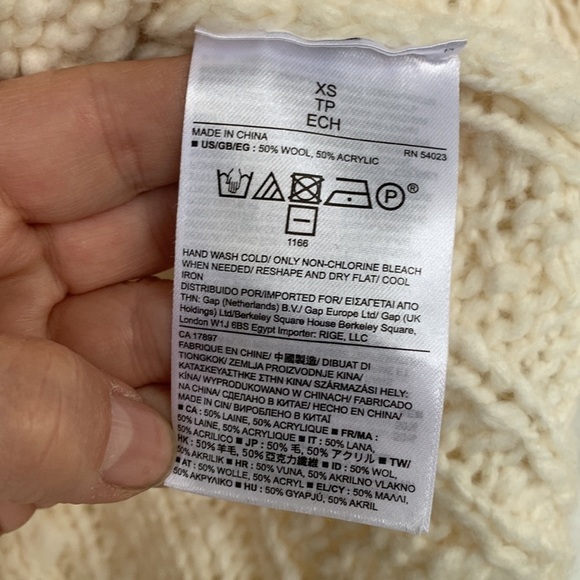 Banana Republic Fisherman Cable Chunky Knit Crewneck Wool Blend Tan Sweater XS - Picture 7 of 16